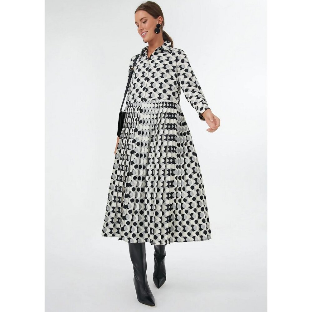 Tuckernuck Domino Geo Azzurra Long Sleeve Maxi Pleated Dress Size Medium EUC